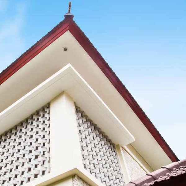 Pengaplikasian Conwood Eave 2in1 pada Bangunan